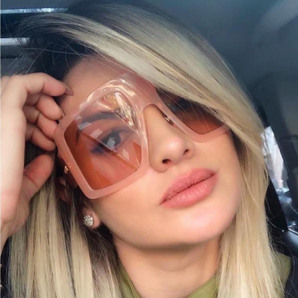 DIOR SOLIGHT PEACH COLOR